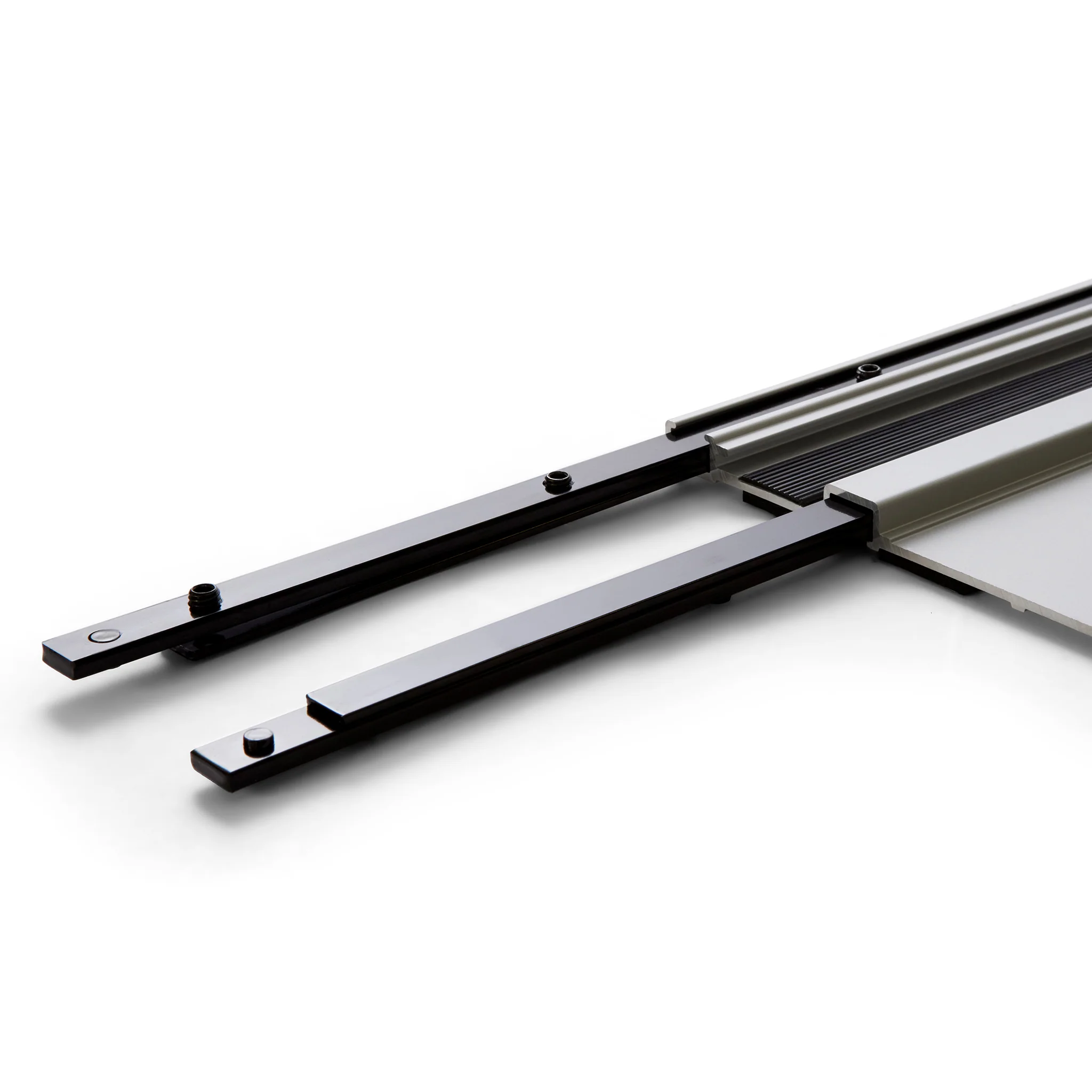 Guide Rail Kit - 2 x 1.4m Rails, Bag, Clamps and Connectors - Image 9